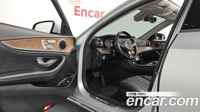 Mercedes-Benz E-클래스 W213 - Опции