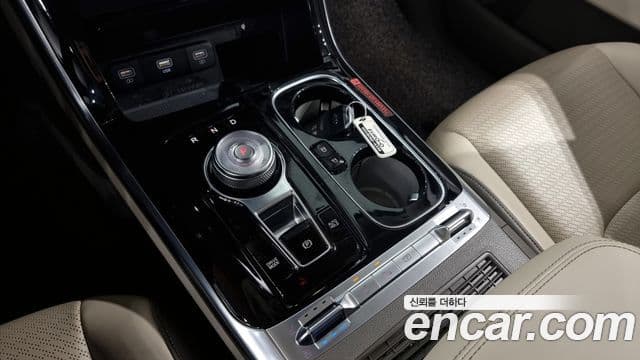 Kia 카니발 4세대 - Салон