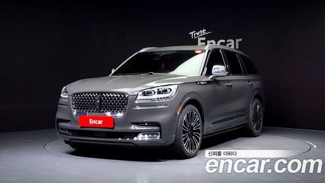 Lincoln 에비에이터 2세대 - Экстерьер