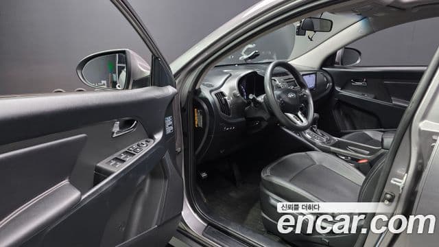 Kia 스포티지 R - Салон