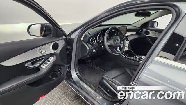 Mercedes-Benz C-클래스 W205 - Салон