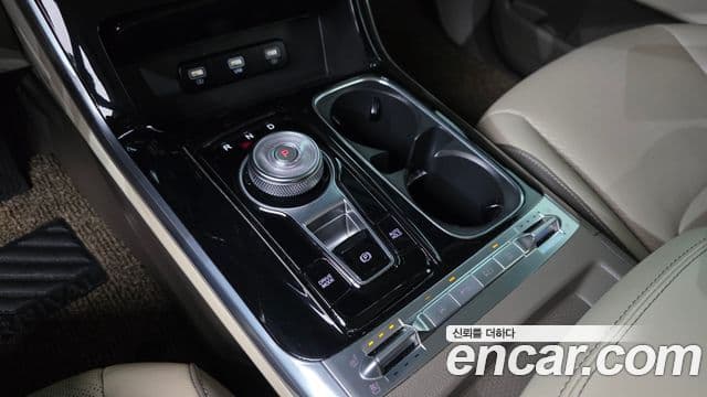 Kia 카니발 4세대 - Салон