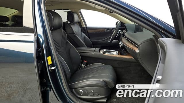 Genesis G80 (RG3) - Салон