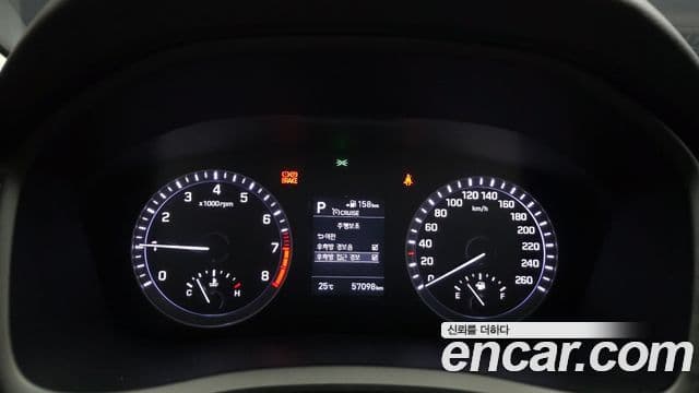 Hyundai 쏘나타 뉴 라이즈 - Салон