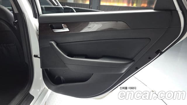 Hyundai 쏘나타 뉴 라이즈 - Салон