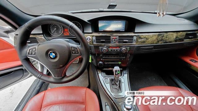 BMW 3시리즈 (E90) - Салон