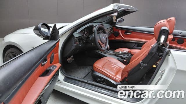 BMW 3시리즈 (E90) - Салон