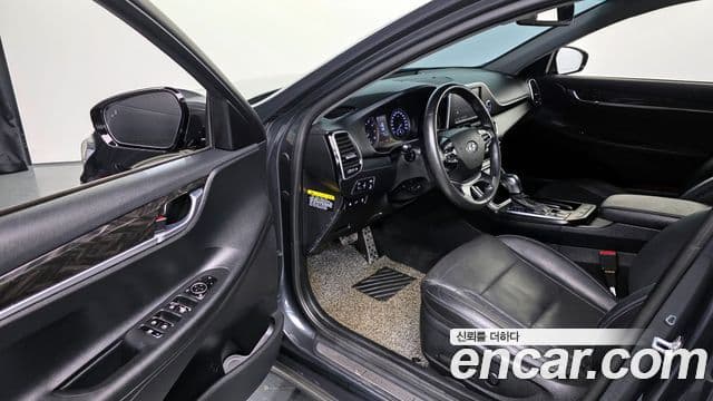 Hyundai 그랜저 IG - Салон