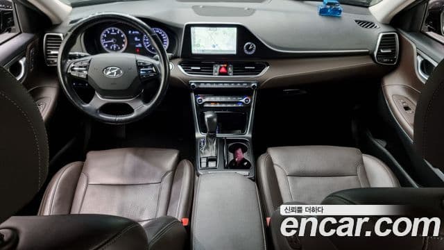 Hyundai 그랜저 IG - Салон