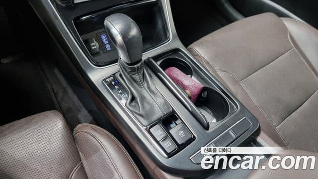 Hyundai 그랜저 IG - Салон