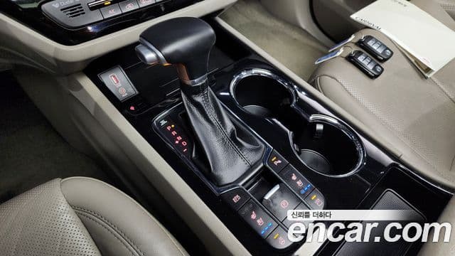 Kia 더 뉴 카니발 - Салон