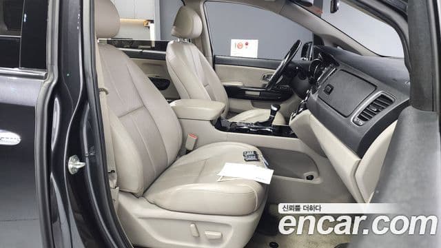 Kia 더 뉴 카니발 - Опции