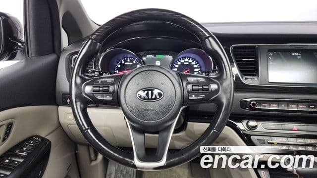 Kia 더 뉴 카니발 - Опции