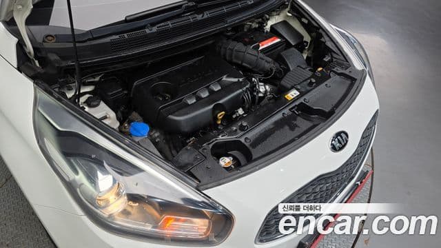 Kia 올 뉴 카렌스 - Салон