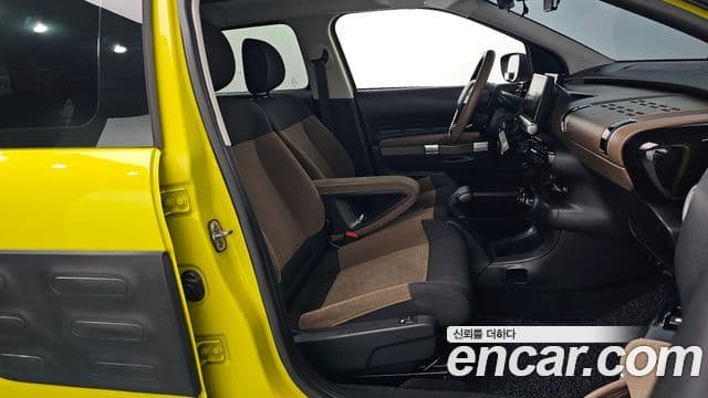 Citroen C4 칵투스 - Салон