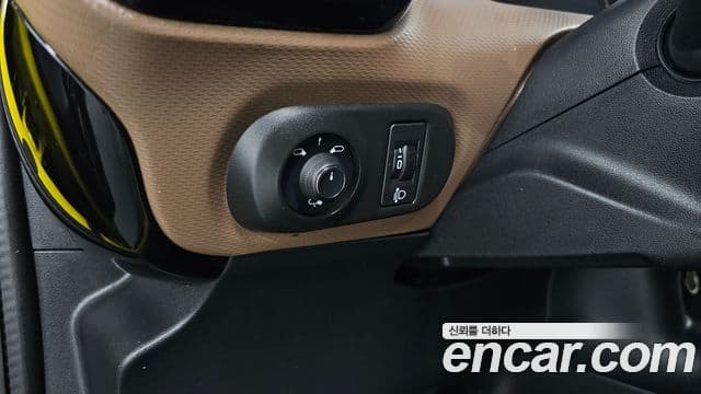 Citroen C4 칵투스 - Опции