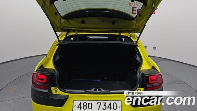 Citroen C4 칵투스 - Опции