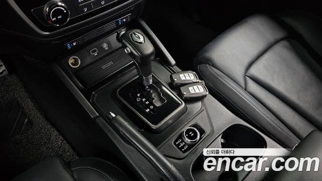 KG Mobility 렉스턴 스포츠 칸 - Салон