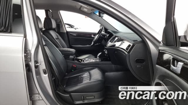 Hyundai 제네시스 - Опции