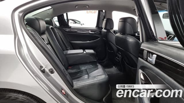 Hyundai 제네시스 - Опции