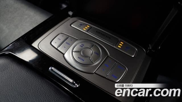 Hyundai 제네시스 - Опции