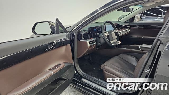 Hyundai 그랜저 (GN7) - Салон