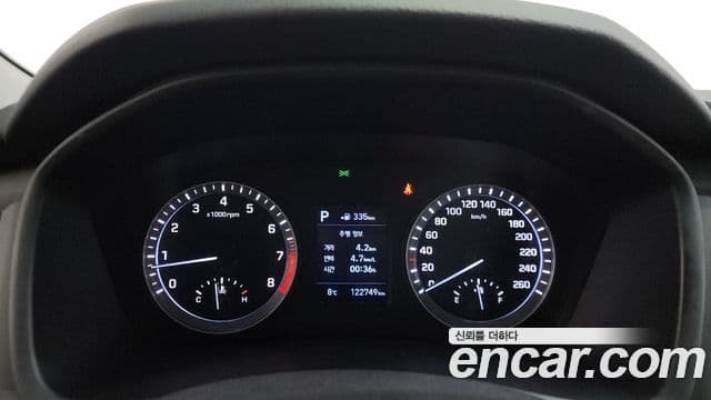 Hyundai 쏘나타 뉴 라이즈 - Салон