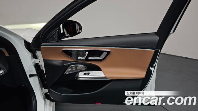 Mercedes-Benz E-클래스 W214 - Салон