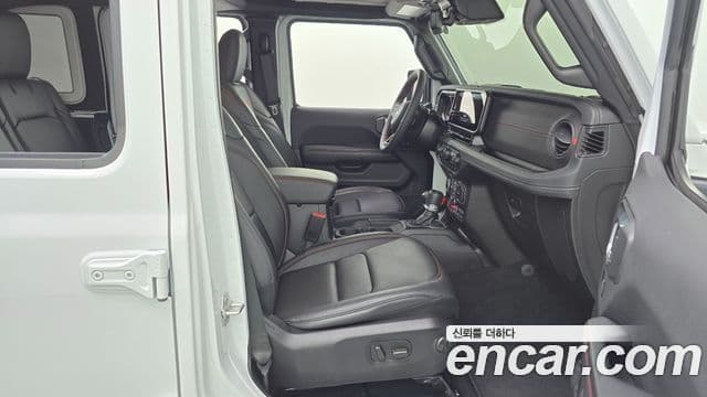 Jeep 랭글러 (JL) - Опции