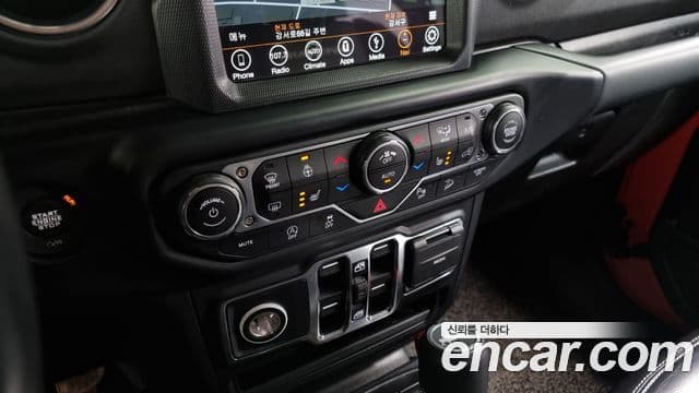 Jeep 랭글러 (JL) - Опции