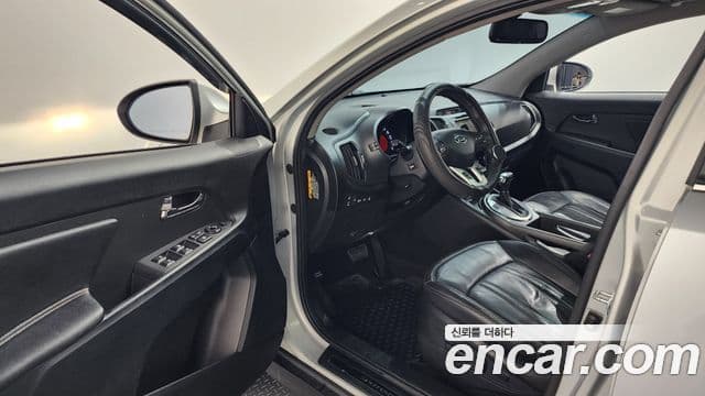 Kia 스포티지 R - Салон