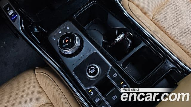 Kia 쏘렌토 4세대 - Салон