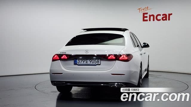 Mercedes-Benz E-클래스 W214 - Экстерьер