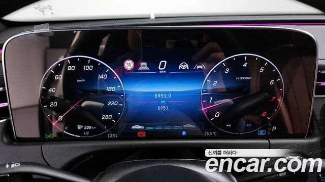 Mercedes-Benz E-클래스 W214 - Салон