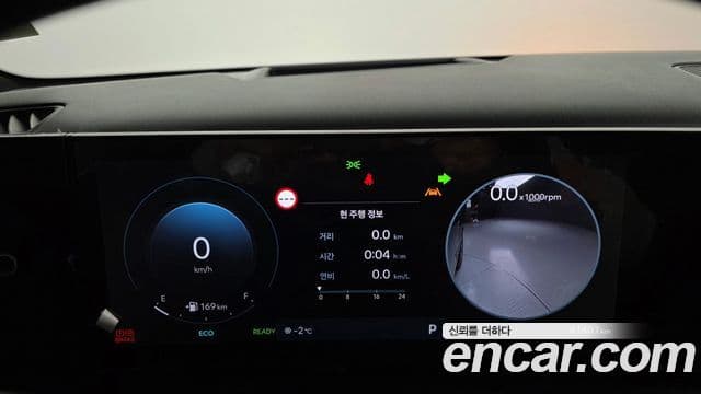 Hyundai 싼타페 (MX5) - Салон