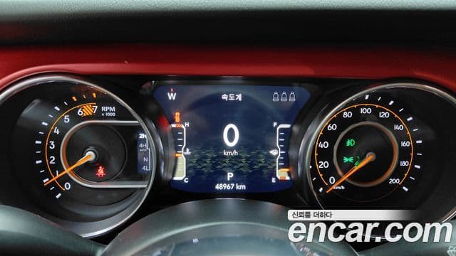 Jeep 랭글러 (JL) - Салон