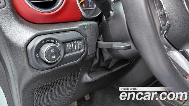 Jeep 랭글러 (JL) - Опции