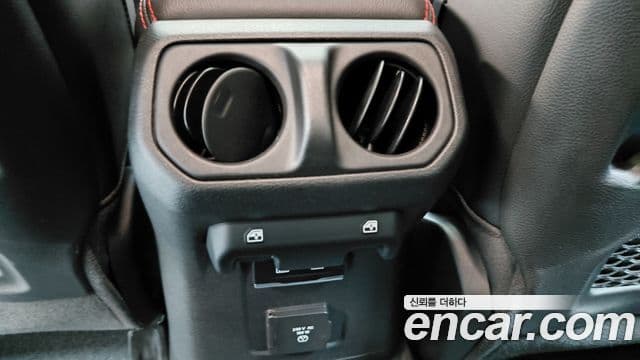 Jeep 랭글러 (JL) - Опции