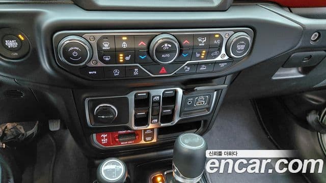 Jeep 랭글러 (JL) - Опции
