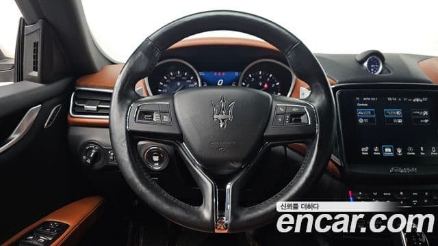 Maserati 기블리 - Опции