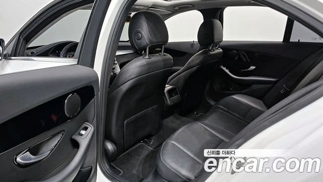 Mercedes-Benz C-클래스 W205 - Опции