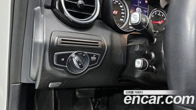 Mercedes-Benz C-클래스 W205 - Опции