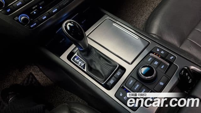 Hyundai 제네시스 DH - Салон