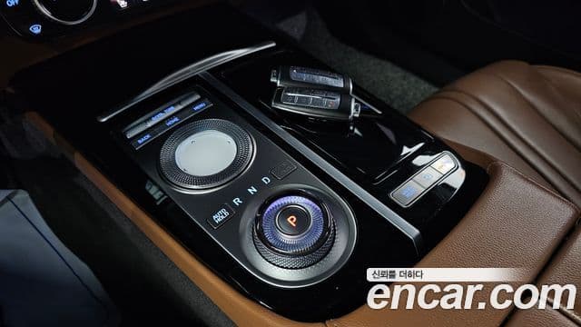 Genesis G80 (RG3) - Салон