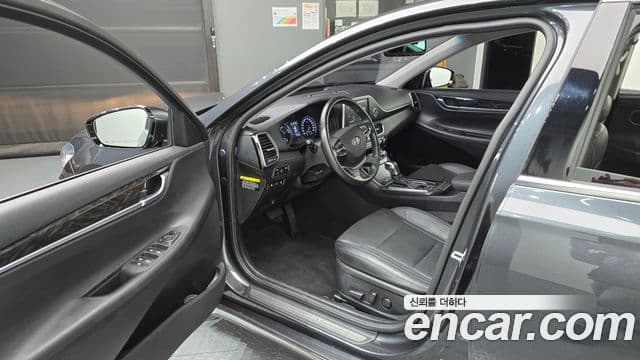 Hyundai 그랜저 IG 하이브리드 - Салон