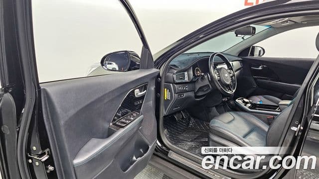 Kia 니로 EV - Салон