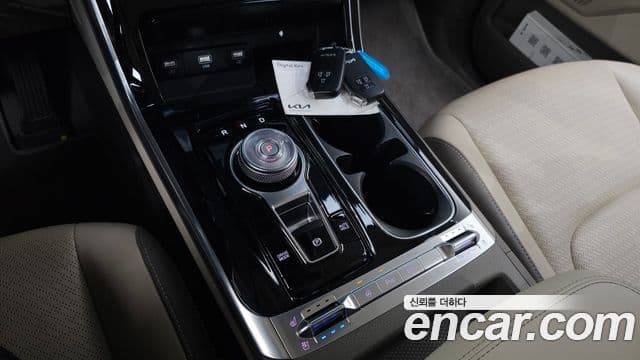 Kia 카니발 4세대 - Салон