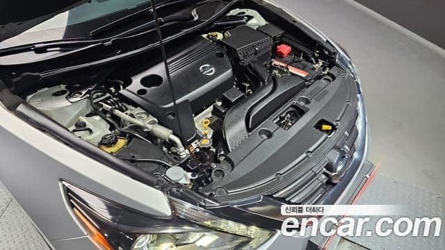 Nissan 알티마 - Салон