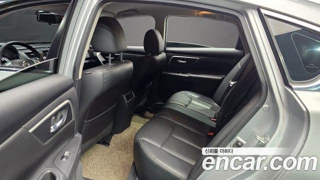 Nissan 알티마 - Опции