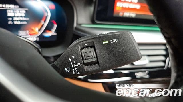 BMW 5시리즈 (G30) - Салон